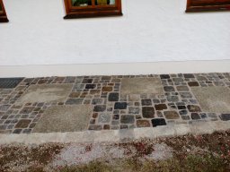 Granitmischpflaster und Klinker